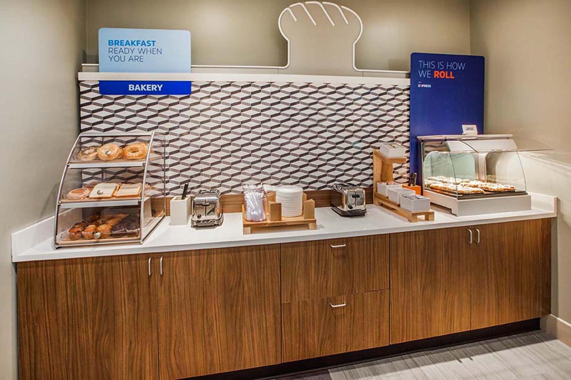 Holiday Inn Express Hotel & Suites Mount Airy By Ihg Extérieur photo