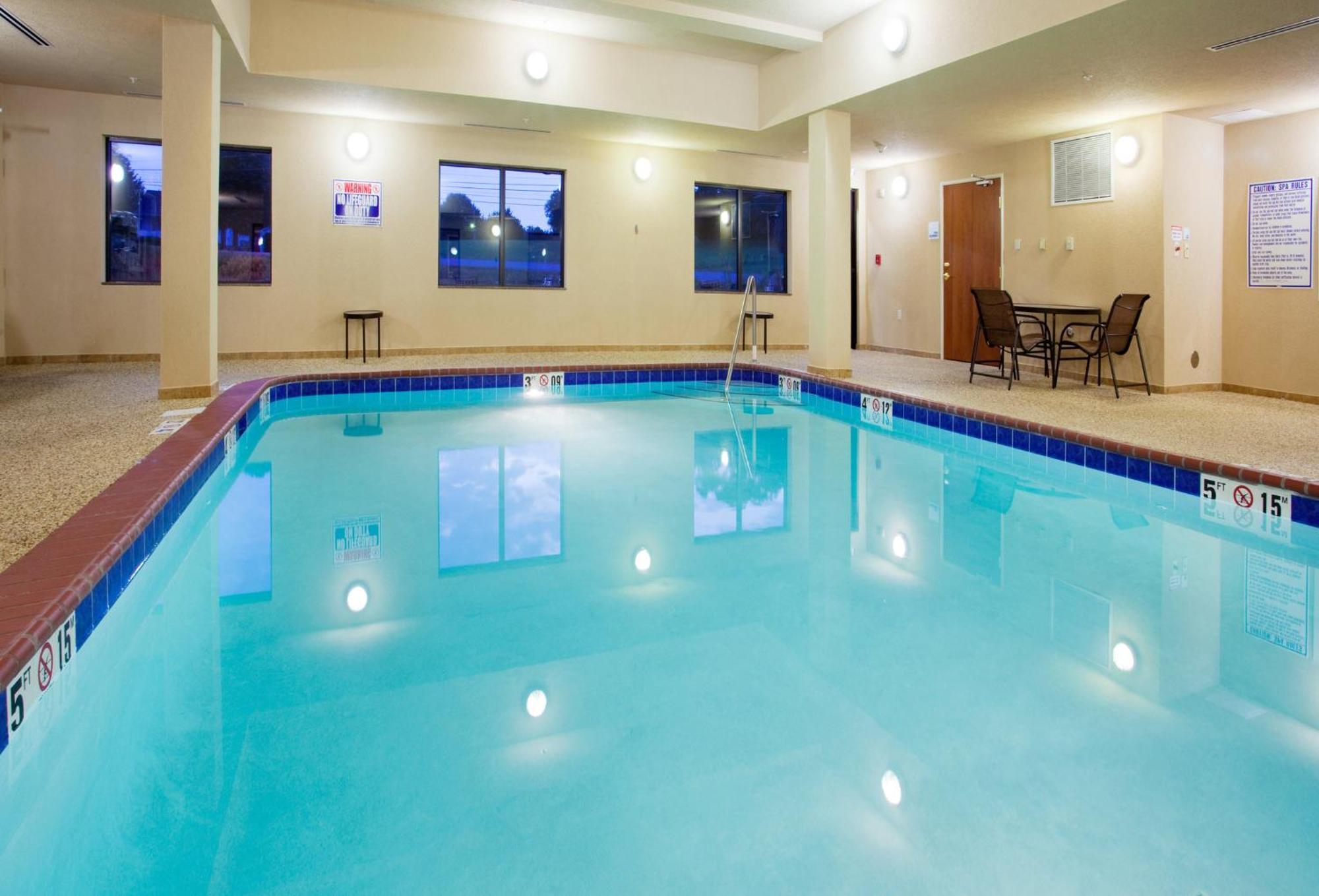 Holiday Inn Express Hotel & Suites Mount Airy By Ihg Extérieur photo