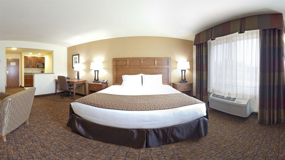 Holiday Inn Express Hotel & Suites Mount Airy By Ihg Extérieur photo
